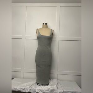 Wilfred Gray Ribbed Midi Dress